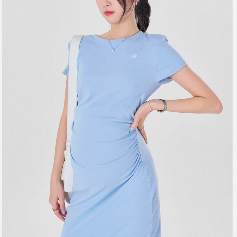 Stretchy maternity dress